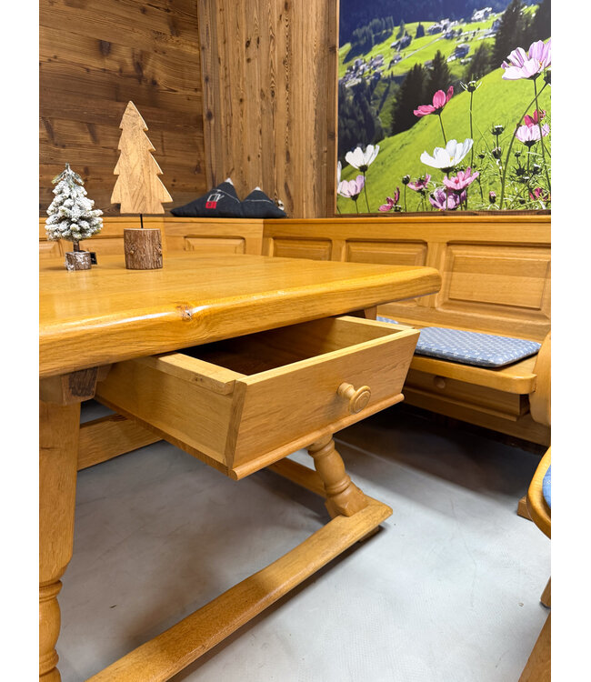 Essgruppe aus österreichischer Eiche | Alpen Stube-Set