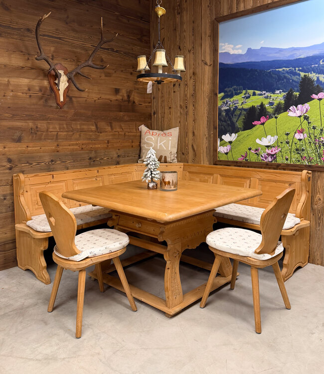 Oldwood Alpiner Sitzbereich | Österreichischer Essbereich