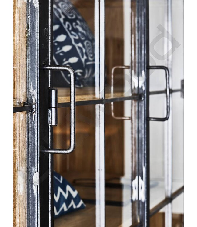 Houten winkelkast op maat