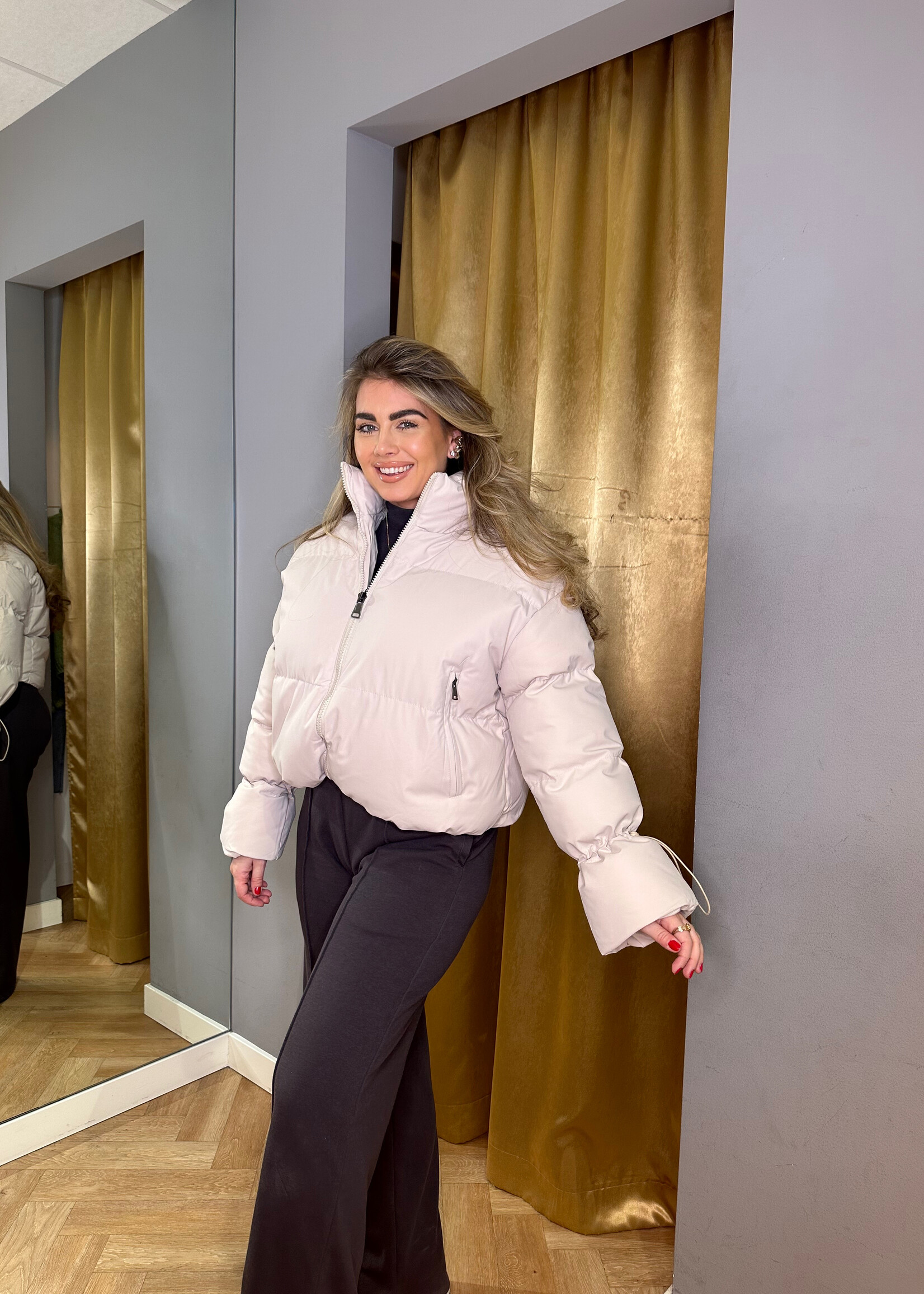 Short Puffer Coat Creme The Golden Store