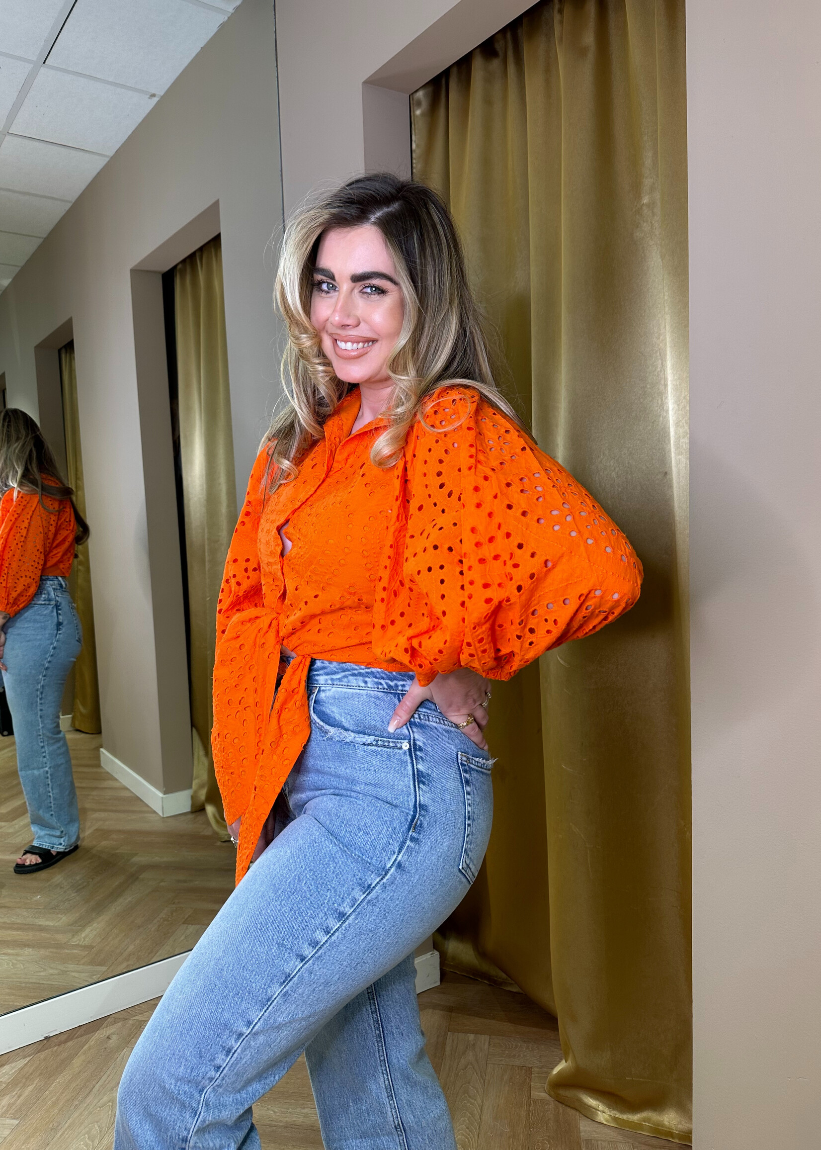 Broderie Blouse Pofmouw Oranje | Sofie