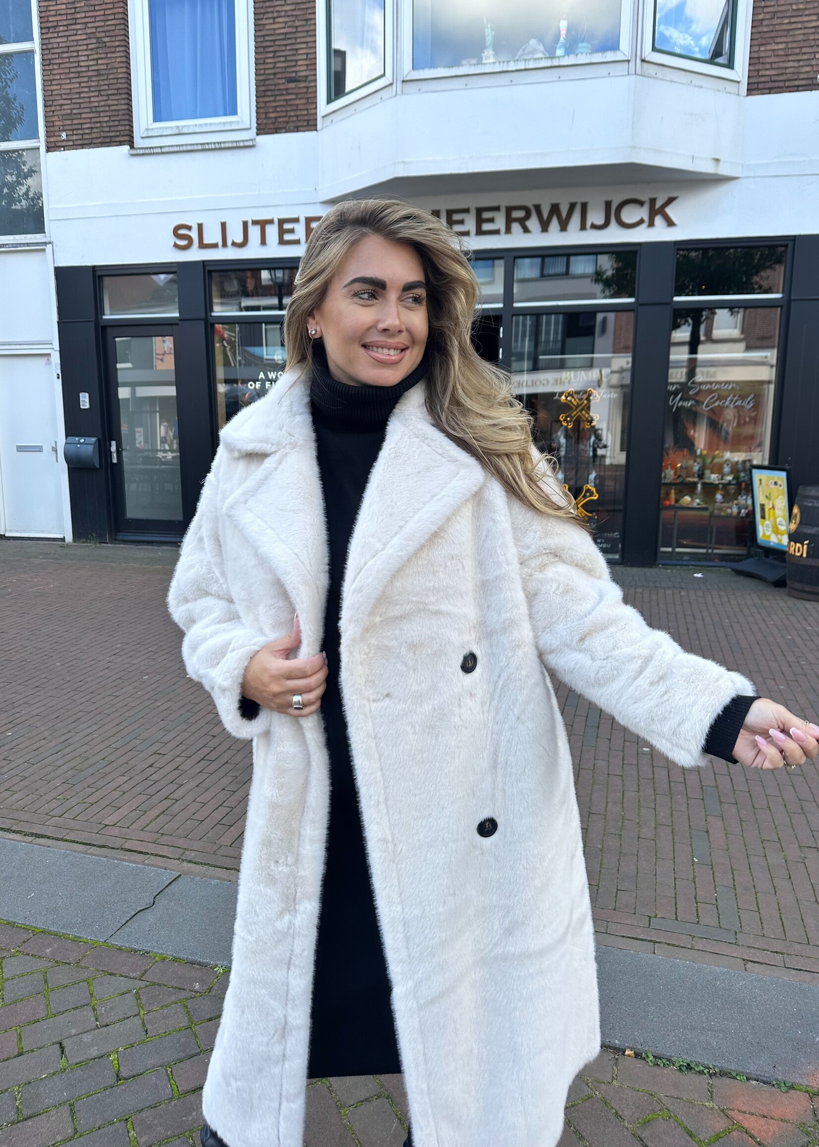 Lange Faux Fur Jas Creme | Tess
