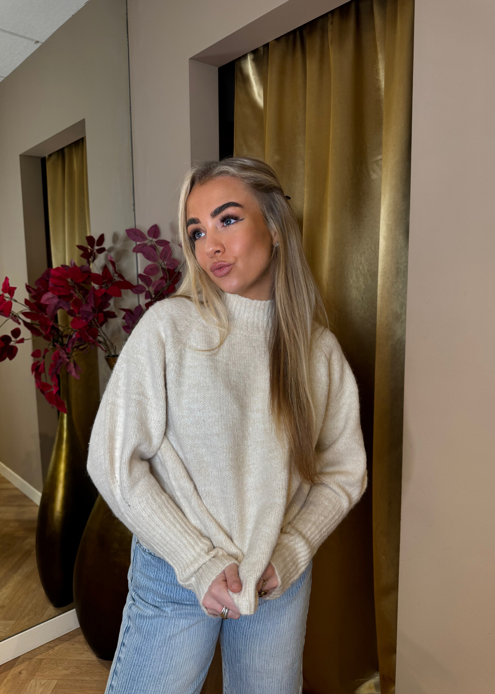 Pofmouw Trui Lurex Creme | Lina