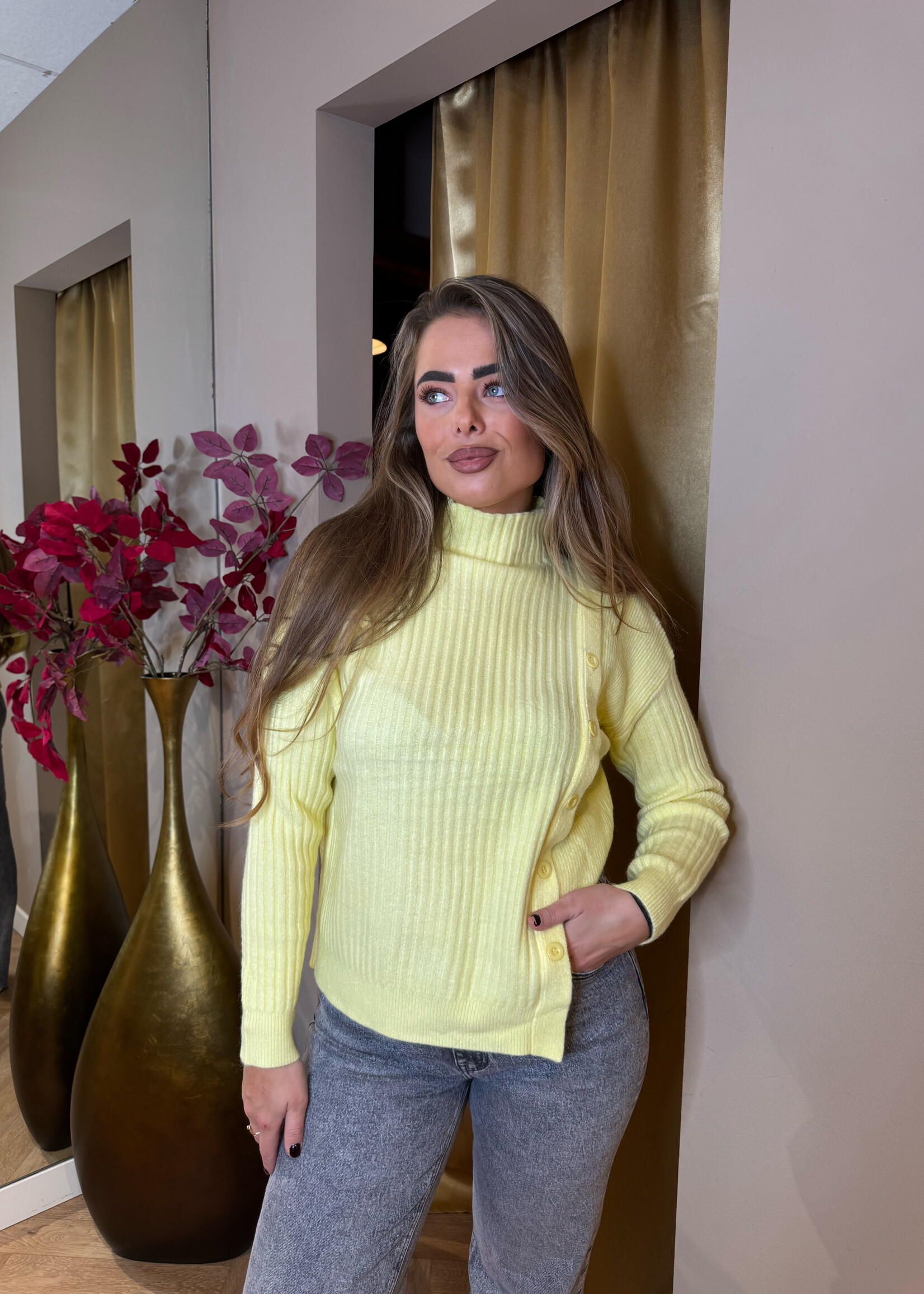 Col Trui Knoopjes Geel | Lilly