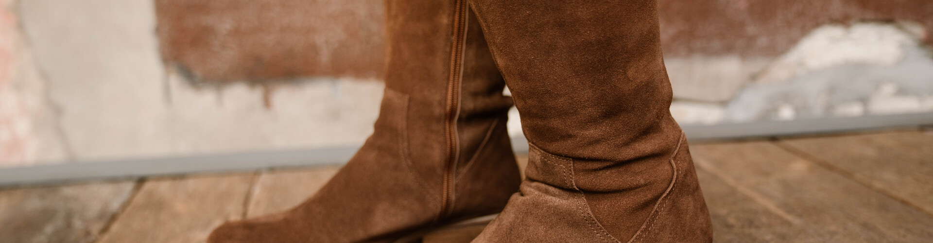 Choosing Colored Wide Calf Boots to Complement Your Outfit