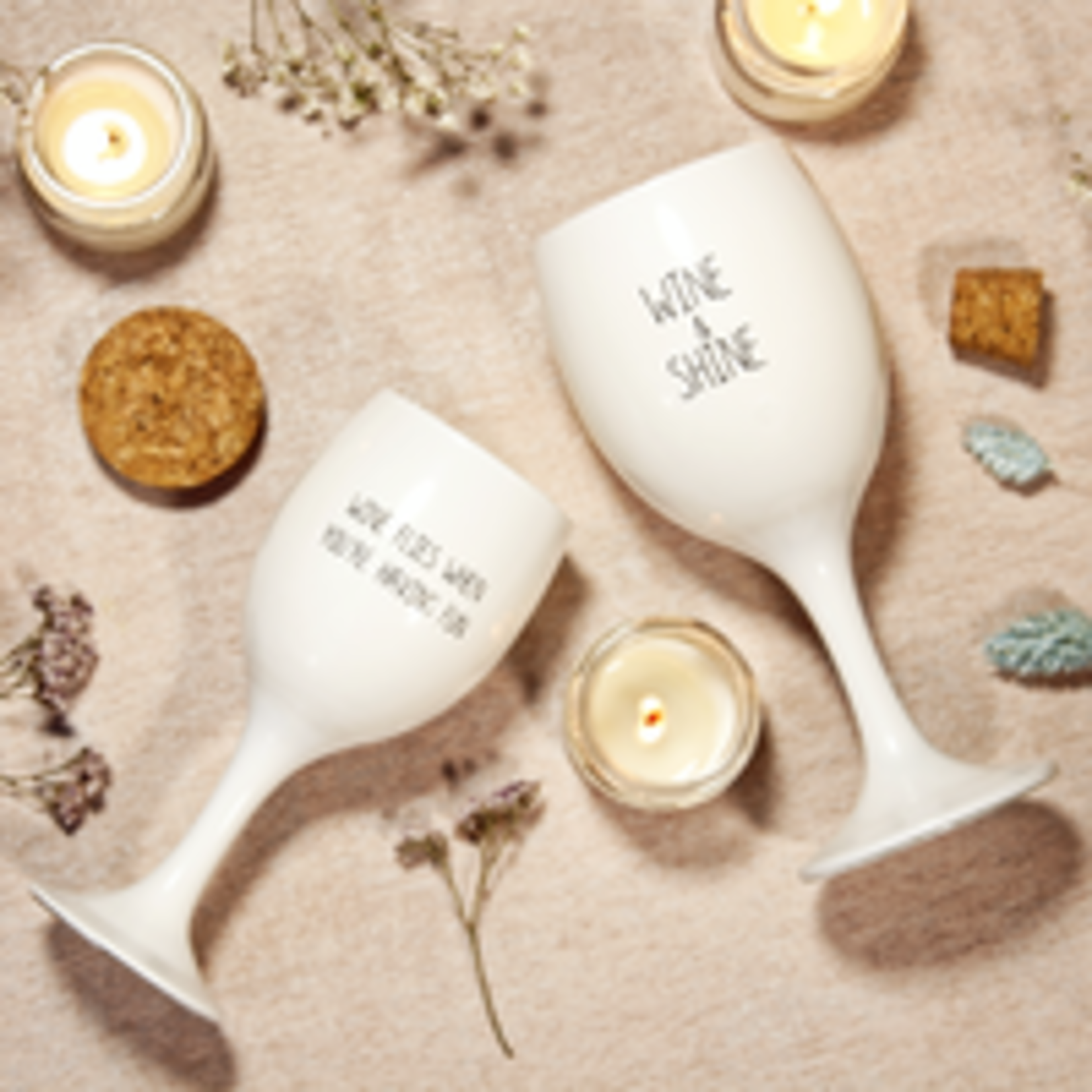 SOJAKAARS - WINE FLIES