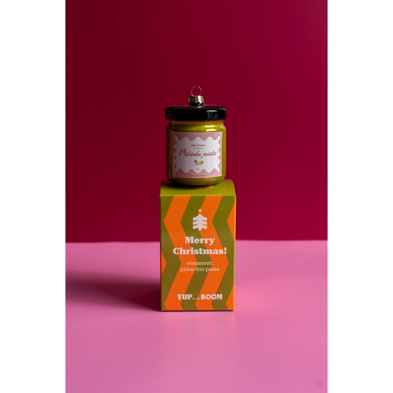 Yup in de boom Pistache pasta Kerstornament