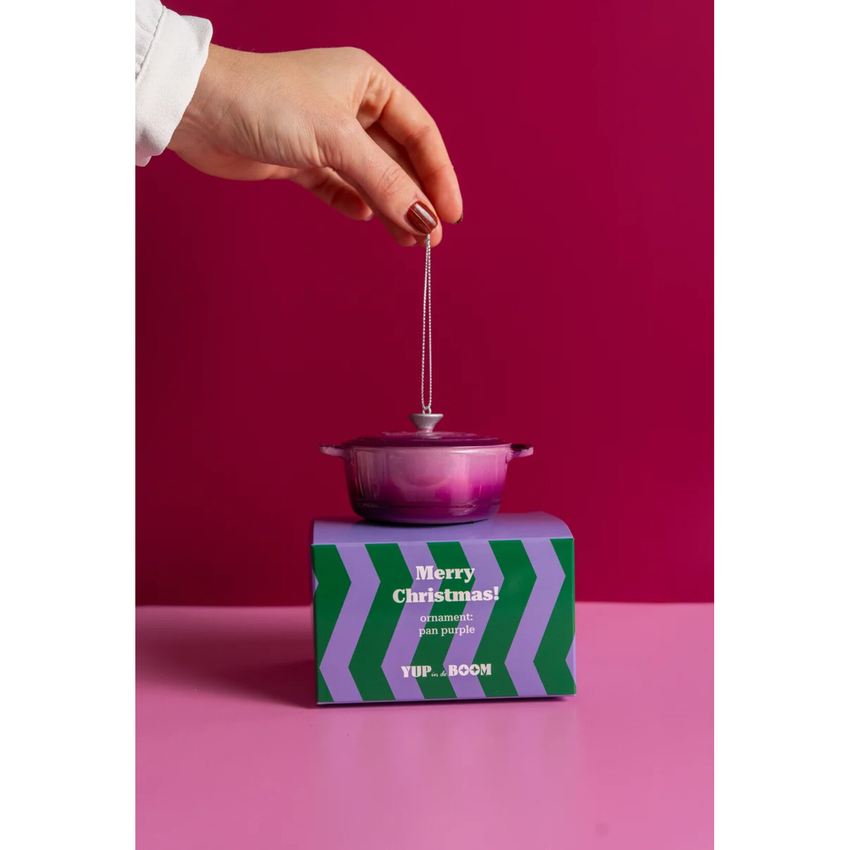 Yup in de boom Gietijzeren Pan Paars Kerstornament