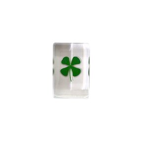 Clover in resin
