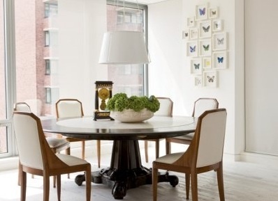 Inspiration - Mounted butterflies in a classic interior design ...