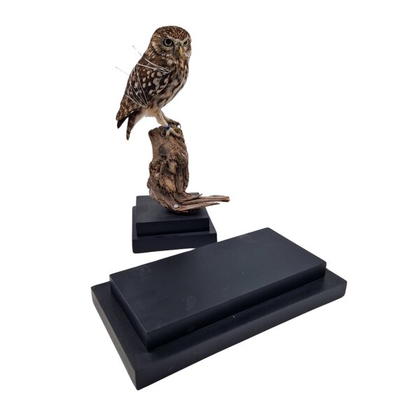 Rectangular wooden pedestal (black) 16x30cm