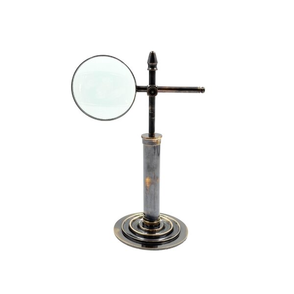 Magnifying glass on stand