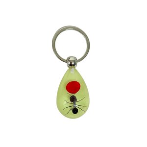 Sleutelhanger mier met bes in hars