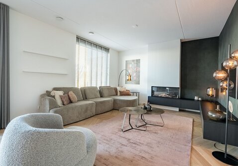 Project: Een elektrische haard met hoekmeubel