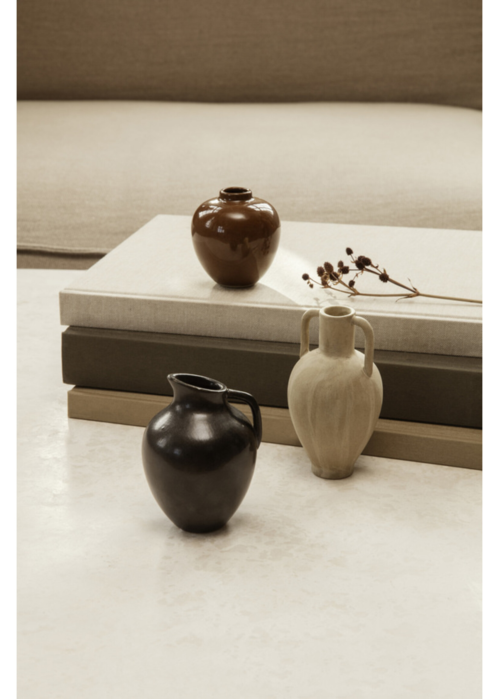 Ferm Living Ary Mini Vaasje - Medium – Zwart