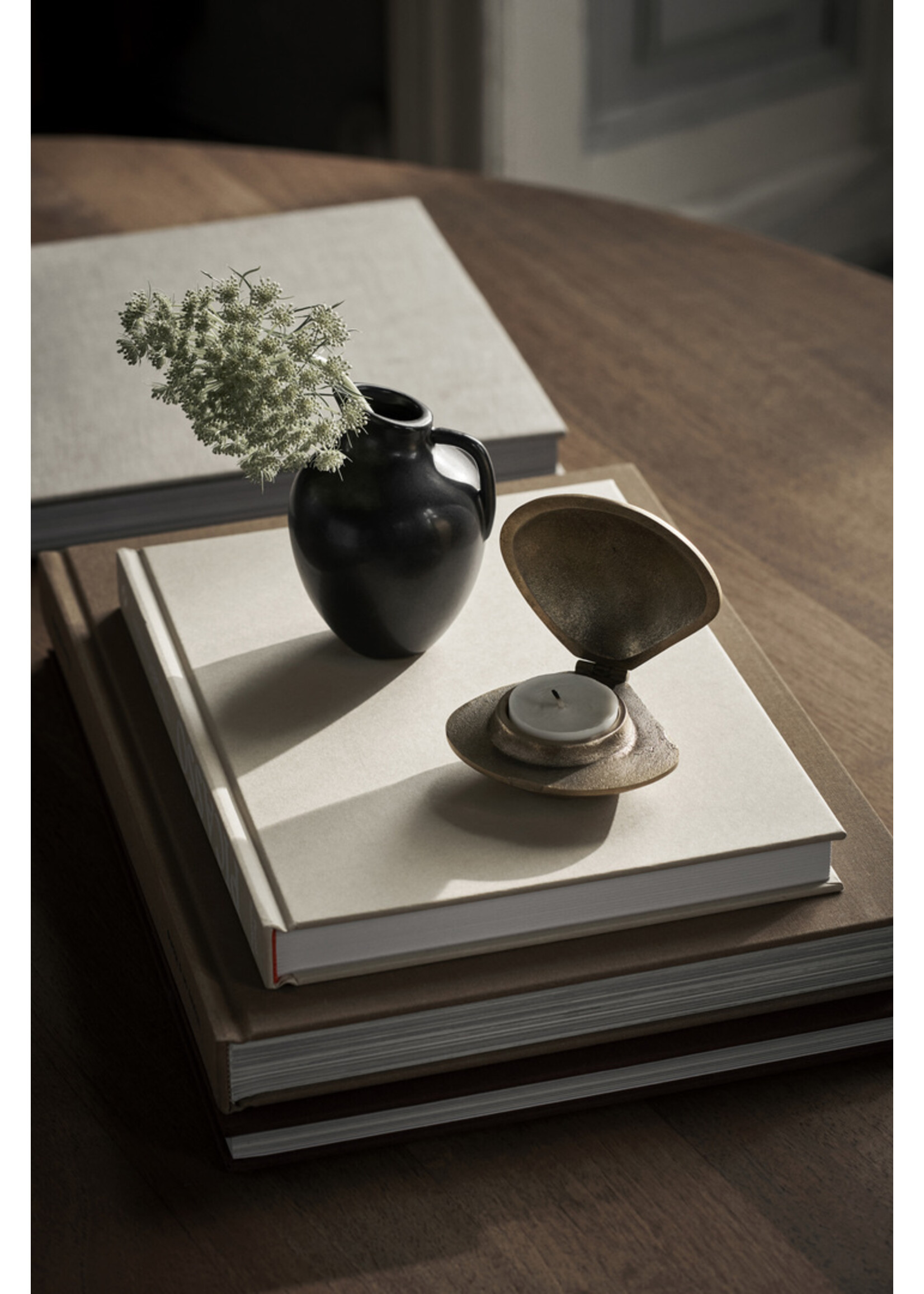 Ferm Living Ary Mini Vaasje - Medium – Zwart