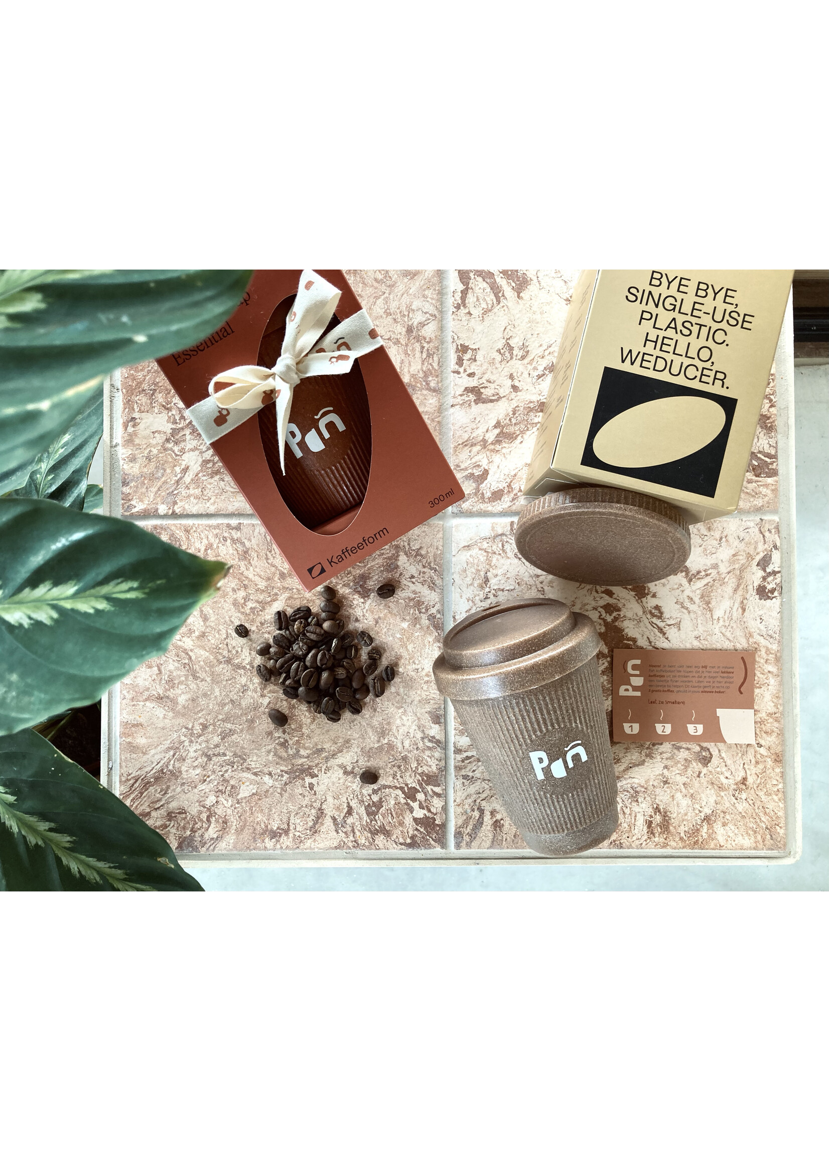 Pañ Herbruikbare Koffiebeker 300 ml met afsluitbaar deksel - Cardamom