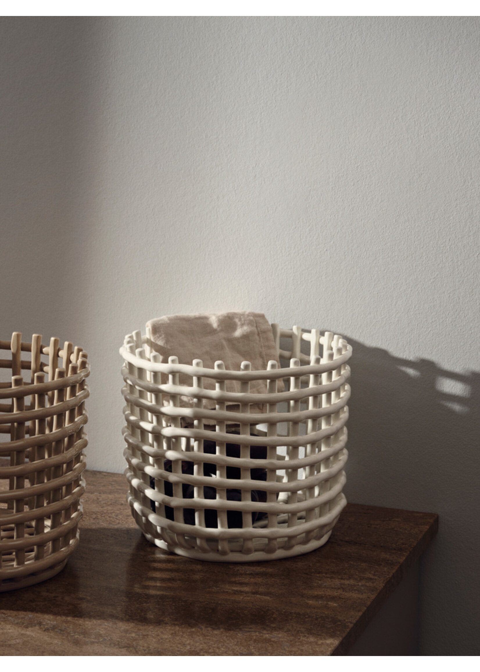 Ferm Living Mandje Keramiek