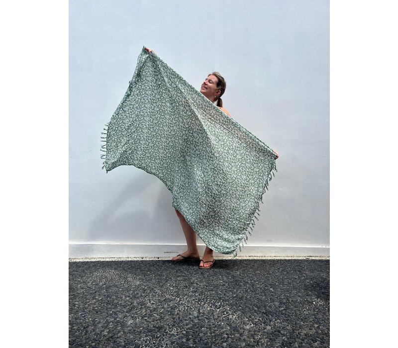 Hello Miracle Sarong Sweet Flower Green