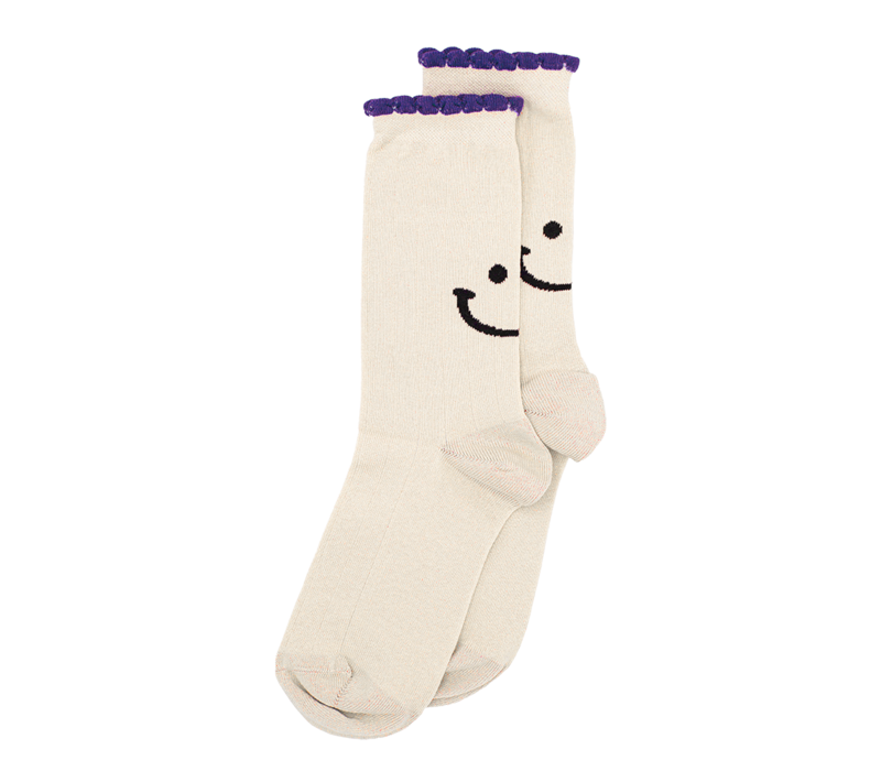 Alfredo Gonzales - Ruffle smiley white