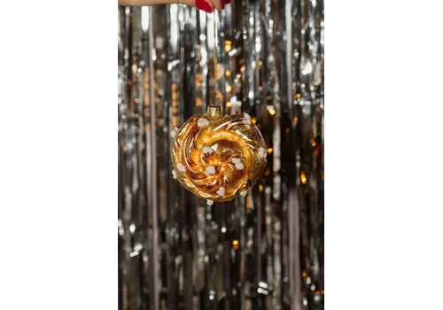 Sattie Yup in de Boom - Kerstbal - Kaneelbroodje