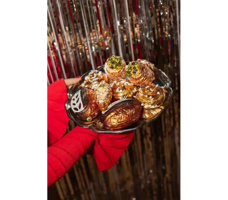 Yup in de Boom - Kerstbal - Kaneelbroodje