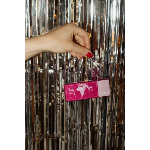 Yup in de Boom - Kerstbal - Boardingpass Amsterdam - New York 
