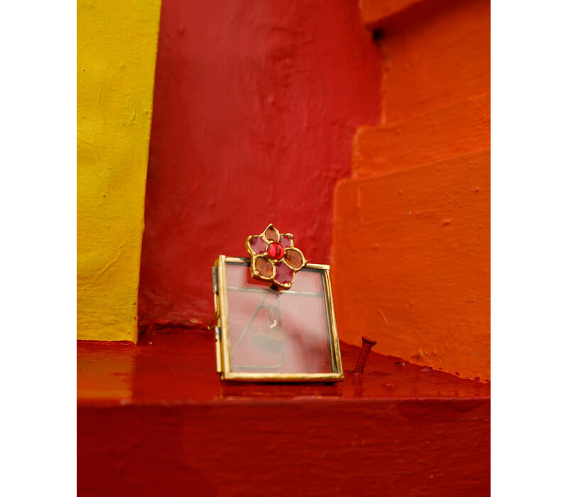 Doing Goods - Cameron Flower Frame Mini