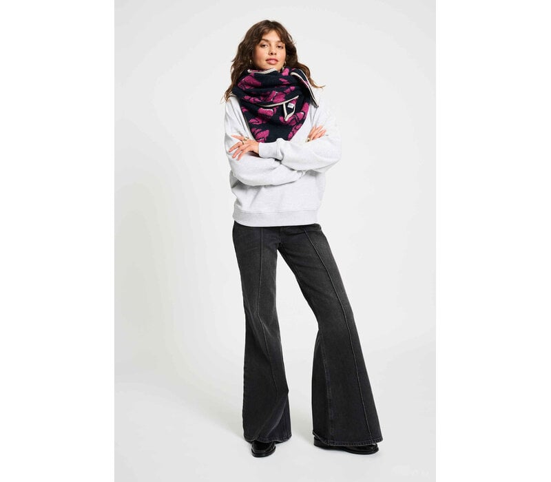 !!!SALE!!! Pom Amsterdam SHAWL - Les Croissaints