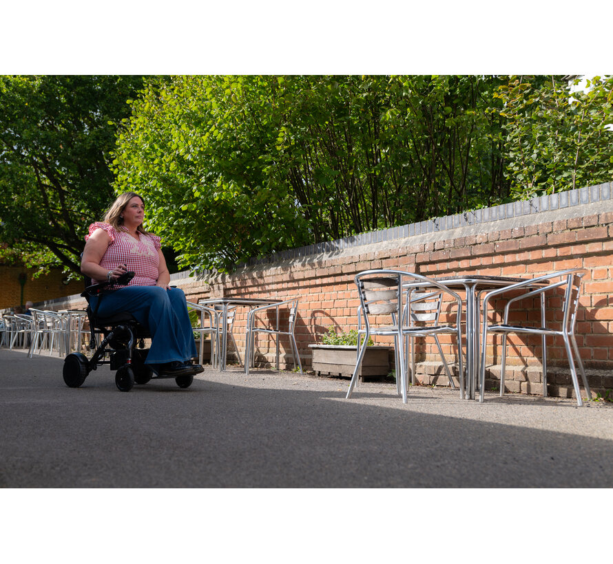 Photon Lite – Ultralichte opvouwbare elektrische rolstoel van carbon (13,9 kg)