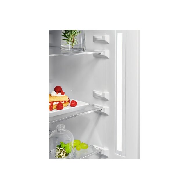 AEG koelvriescombi - RCB732E5MB