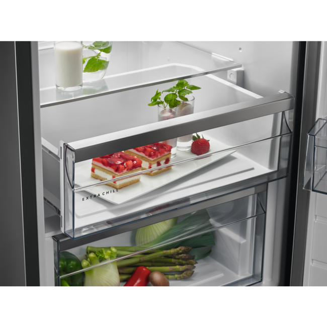 AEG koelkast - RKB638E4MX