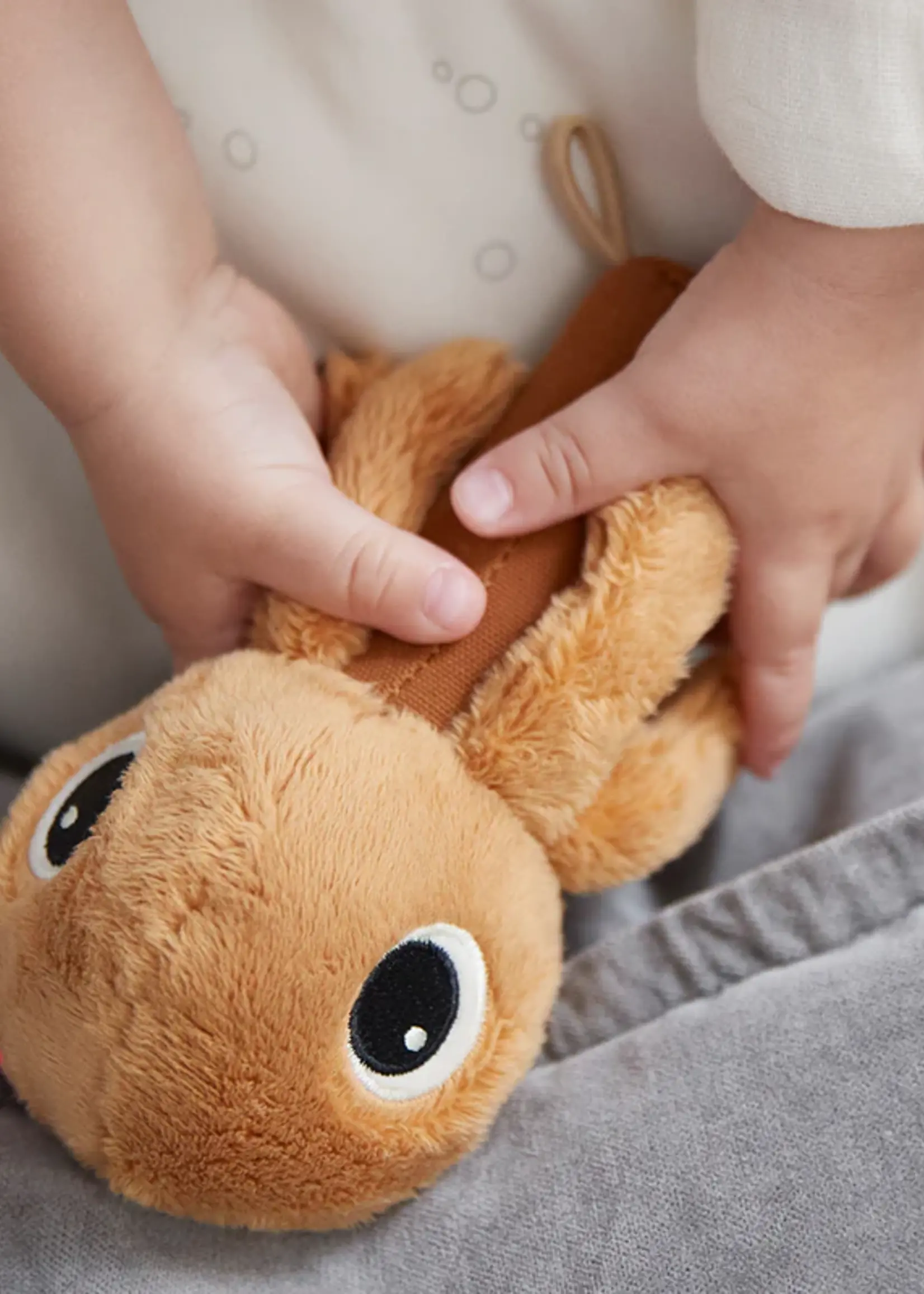 DonebyDeer Donebydeer -  Sensory rattle mirror Jelly