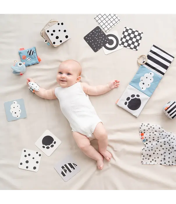 DonebyDeer Done by Deer - Fold-out soft book Deer friends colour