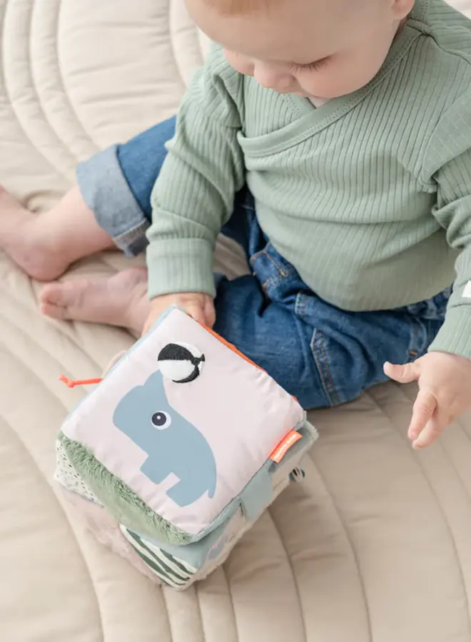 Done by Deer - Fold-out sensory cube - Deer friends Col