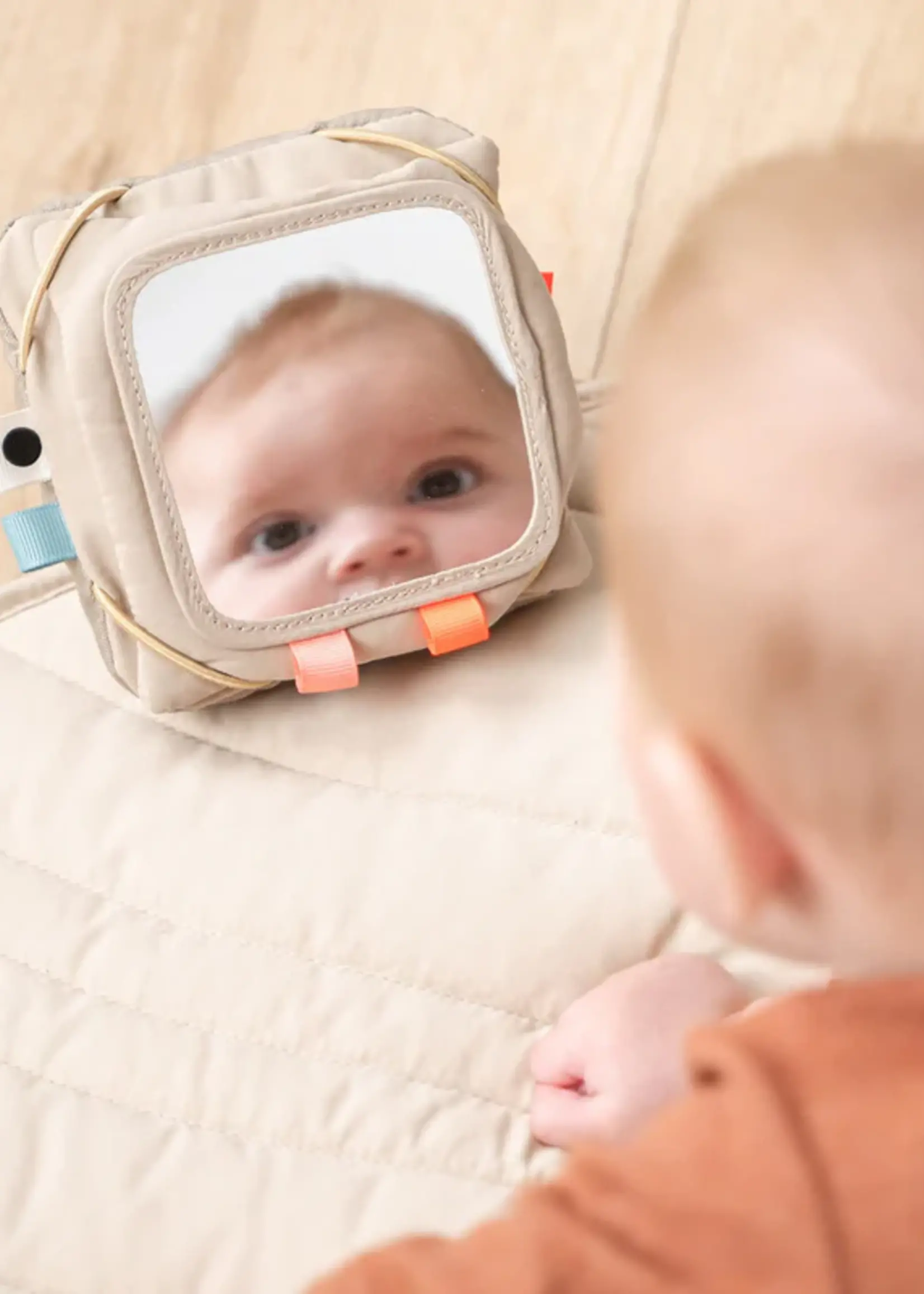 DonebyDeer DonebyDeer - Baby contrast card holder - Deer friends