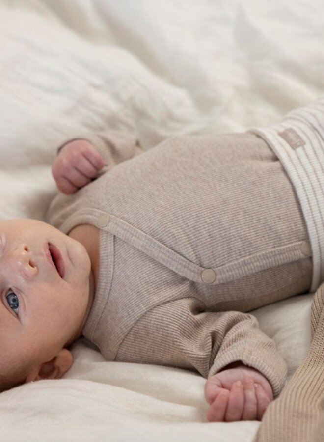 Feetje Noos - Wikkelromper rib - The magic is in you