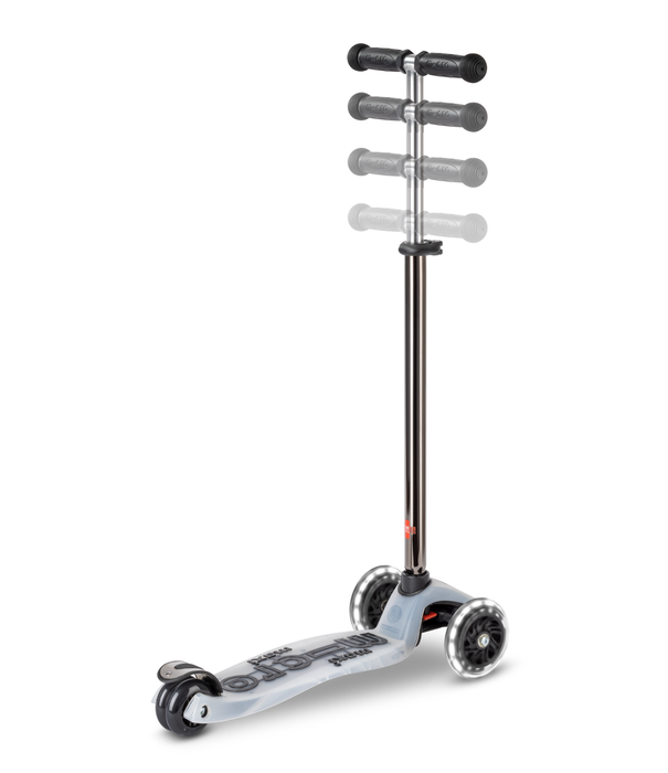 Micro Step Micro Step - Maxi Deluxe Led - Nechrome Zwart