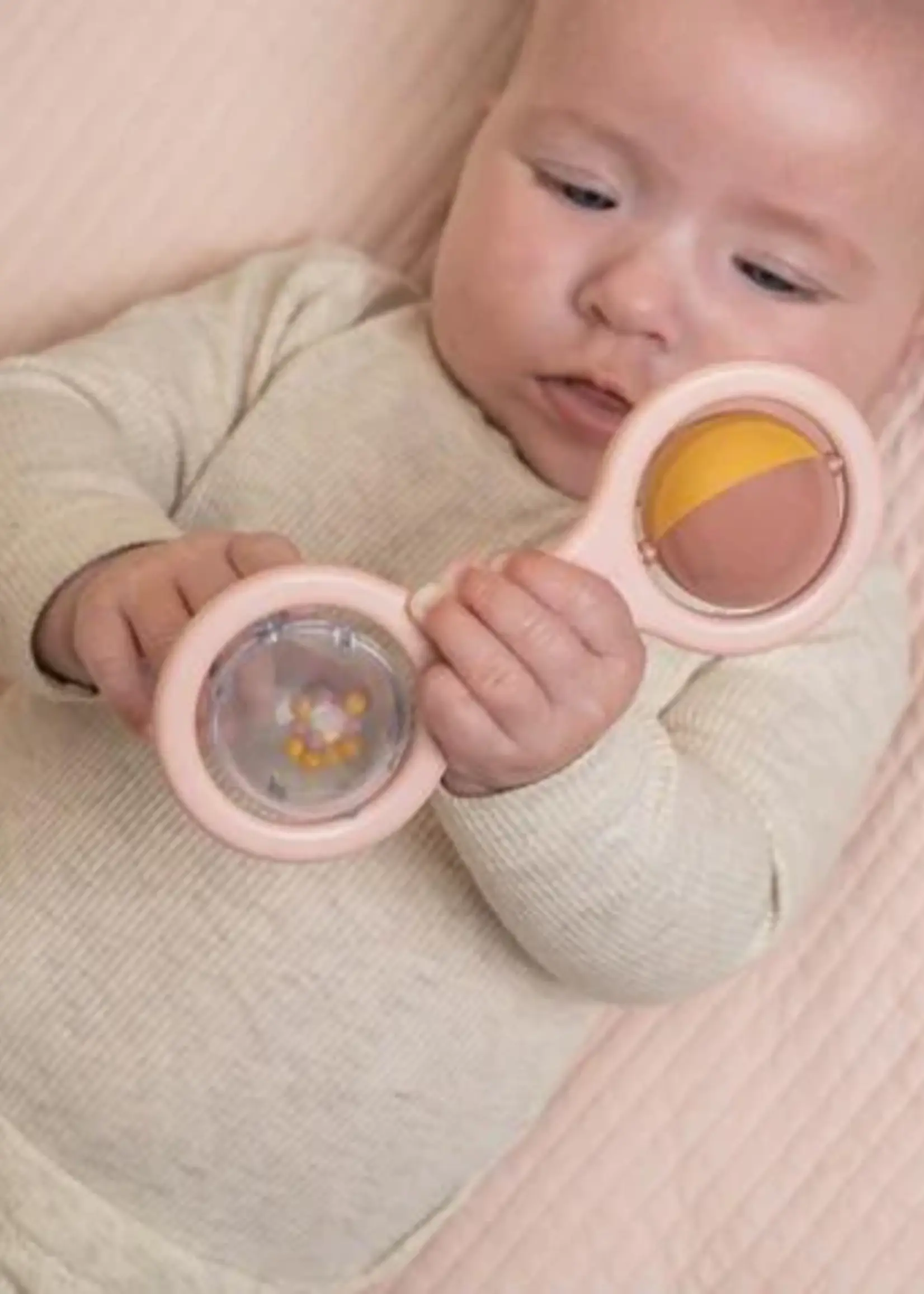 Little Dutch Little Dutch - Rammelaar met balletjes - Roze