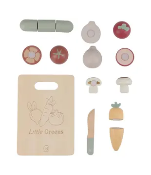 Little Dutch - Slicing vegetables
