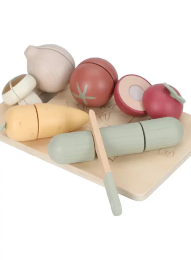 Little Dutch - Slicing vegetables