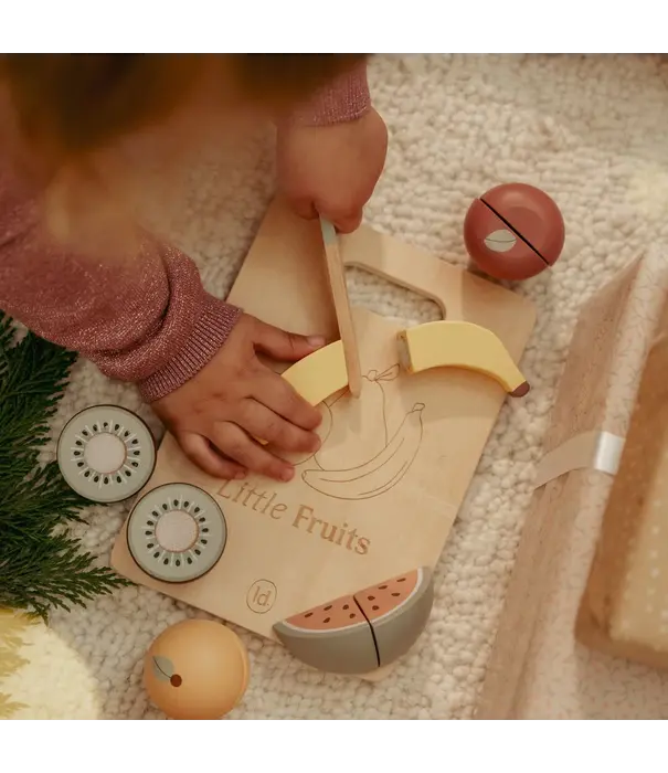 Little Dutch Little Dutch - Slicing fruit
