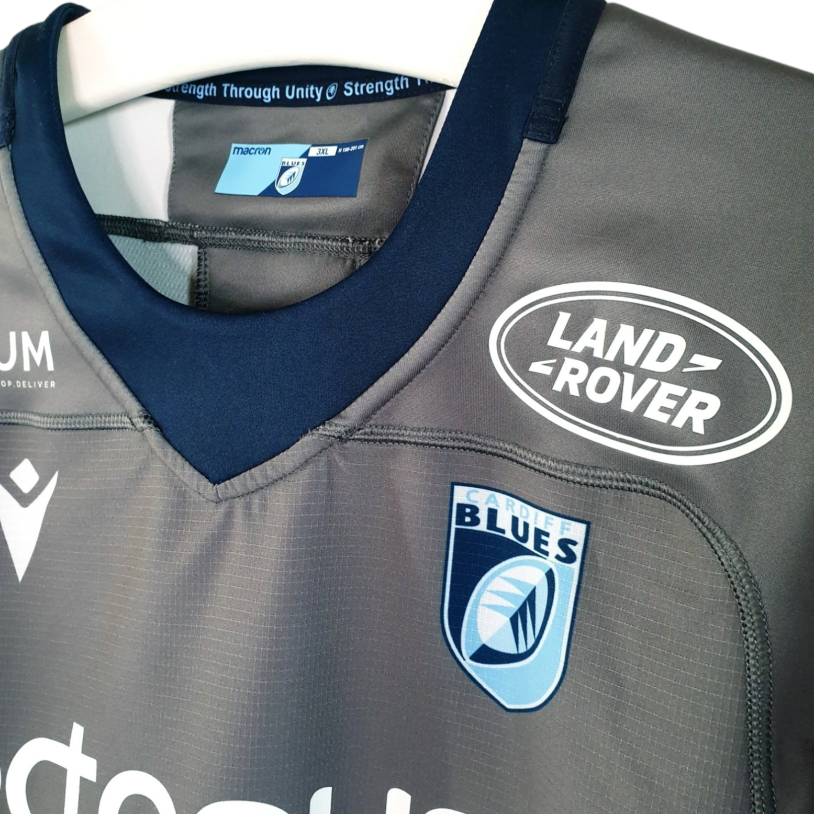 Macron Original Macron Vintage Rugby-Shirt Cardiff Blues 2019/20