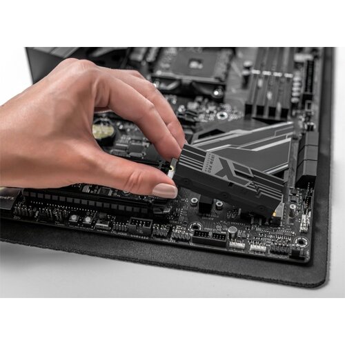 Goodram IRDM PRO | 2TB NVMe SSD | M.2 Gen4 | 7.000MB/s Lezen | 6.850MB/s Schrijven | Heatsink