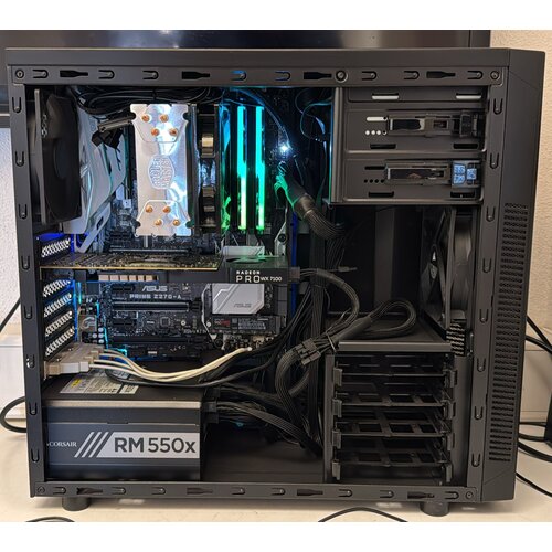 Custom Custom Workstation – i7-7700K / 16GB / 512GB / WX 7100 / W11 Pro