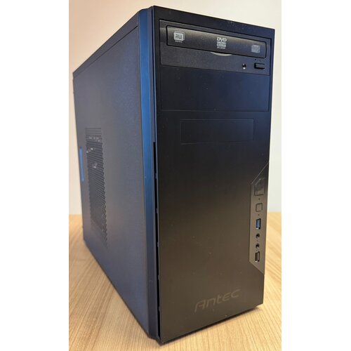Custom Aktie Desk! i3/8GB/256GB/W11
