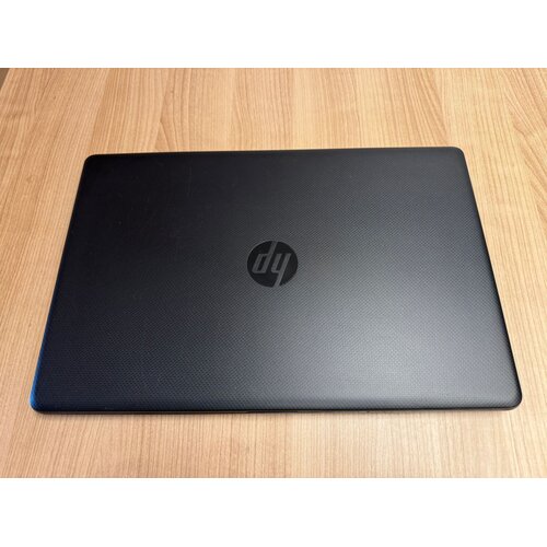 HP HP 17 i5/8GB/256GB/W11