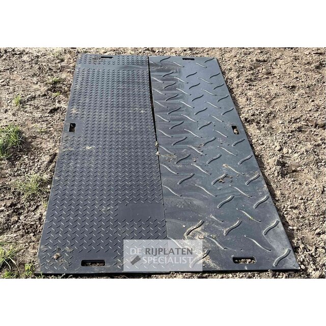 Kunststof rijplaat 240x60x1,5cm HD