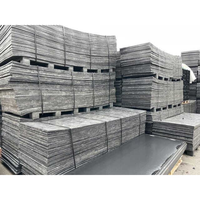 Vol pak gebruikte kunststof rijplaten 300x100cm