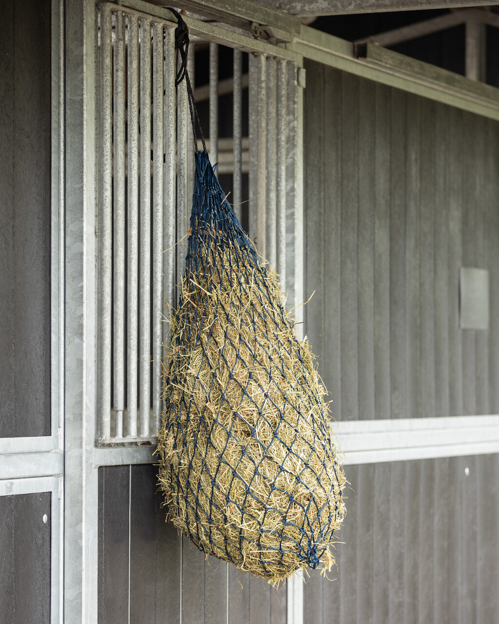 QHP Hooinet Hay Bale - Rood